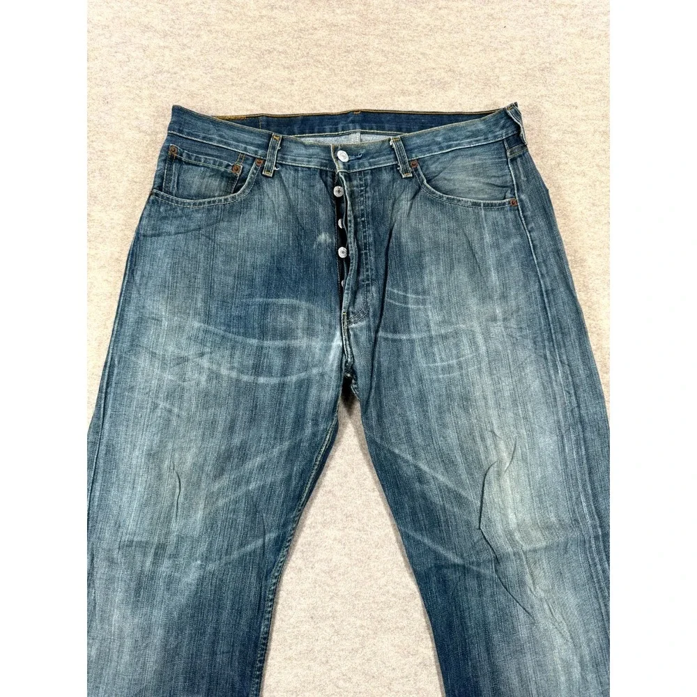 Levis 501 Original Fit Jeans Mens 36x32 Blue Denim Mid Rise Straight 00501-0197